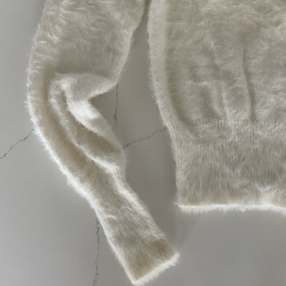 Zara white fuzzy sweater! - Picture 4 of 5